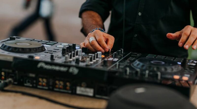 Rhythmic Radiance: Reasons, Steps, and Secrets to Optimal DJ Services in Miami