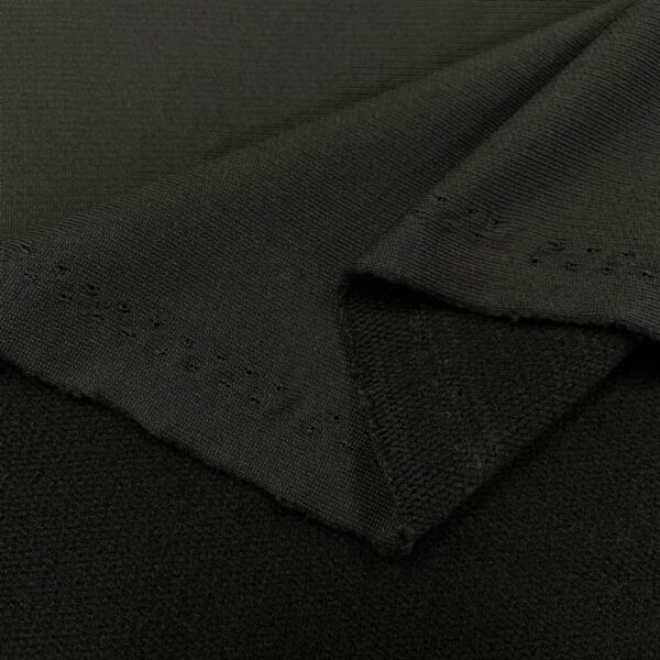 Why Cooling Fabric Sportswear Keeps You Comfortable During High-Intensity Workouts