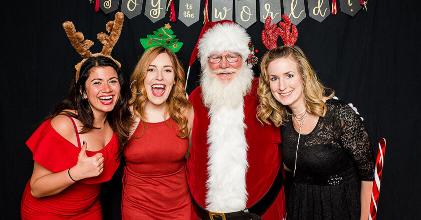 Hire Virginia Holiday Party Photographer for Stunning Seasonal Memories