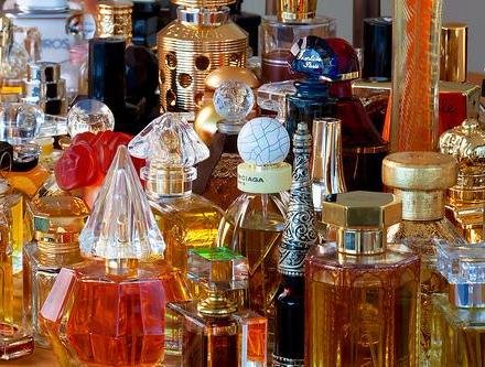 From Vanilla to Lavender: Popular Scents in Custom Fragrance Oils