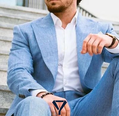 What Color Tie to Wear With Blue Suit