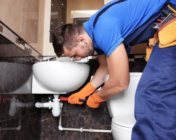 How a 24 Hour Emergency Plumbing Service Can Prevent Costly Property Damage